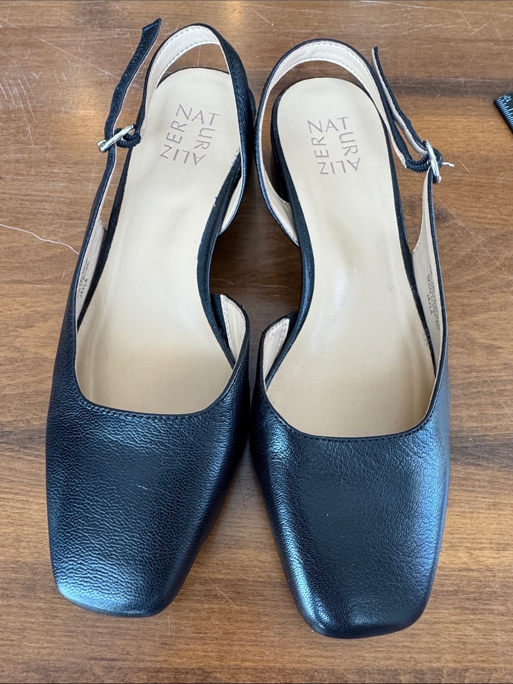 Naturalizer Black Leather Slingback Square-Toe block heel pumps size 8.5 wide